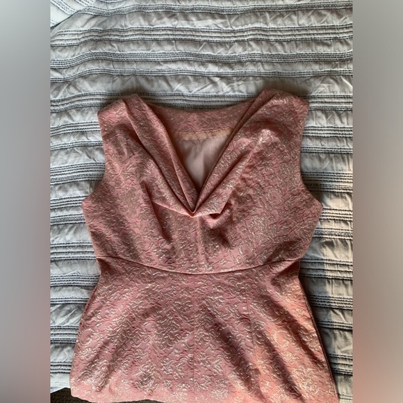 1960s Vintage Dress Pastel Pink Iridescent Jacquard Fabric Floral Design (SZ 6) - Picture 14 of 17